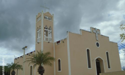 Ipaporanga - Igreja Matriz do Sagrado Coração de Jesus