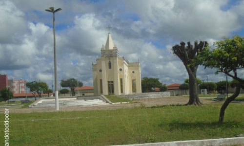 Jaguaribara - Praça da Igreja São Vicente Ferrer