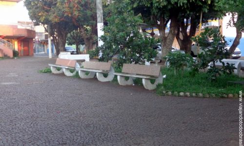 Santa Helena de Goiás - Praça Doutor Pedro Ludovico Teixeira