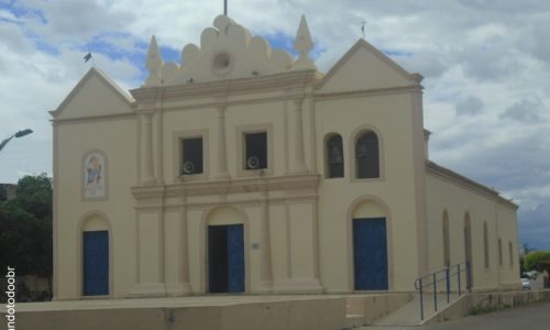 Tauá - Igreja Matriz de Nossa Senhora do Rosário