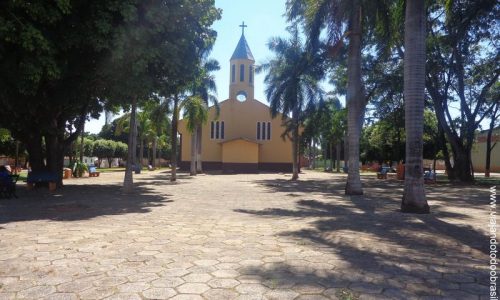 Vila Propício - Praça da Igreja Matriz de Santo Antônio de Pádua