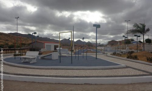 Areia de Baraúnas - Praça do Retorno