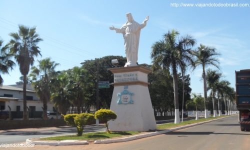 Batayporã - Imagem em homenagem ao Cristo