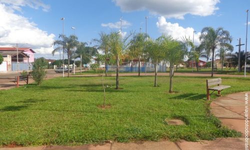 Campo Limpo de Goiás - Praça Dom Carmino