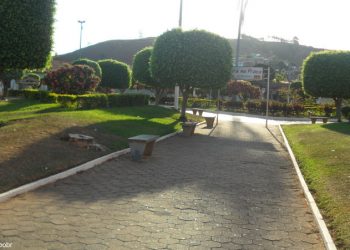 Itaguaçu - Praça José Theodoro Andrade