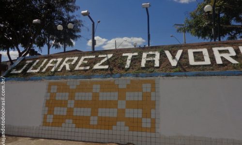 Juarez Távora - Letreiro na entrada da cidade