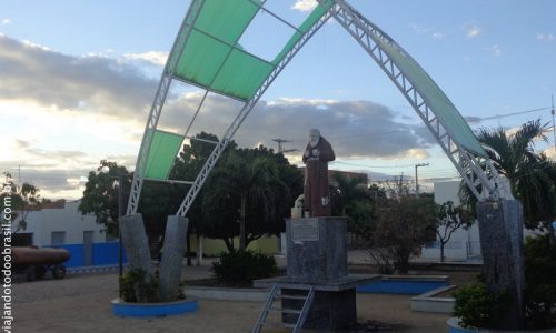 Lastro - Praça Frei Damião