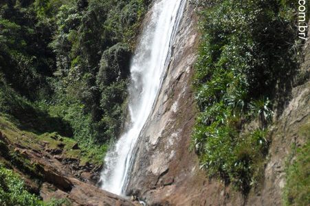 Santa Leopoldina - Cachoeira Véu de Noiva